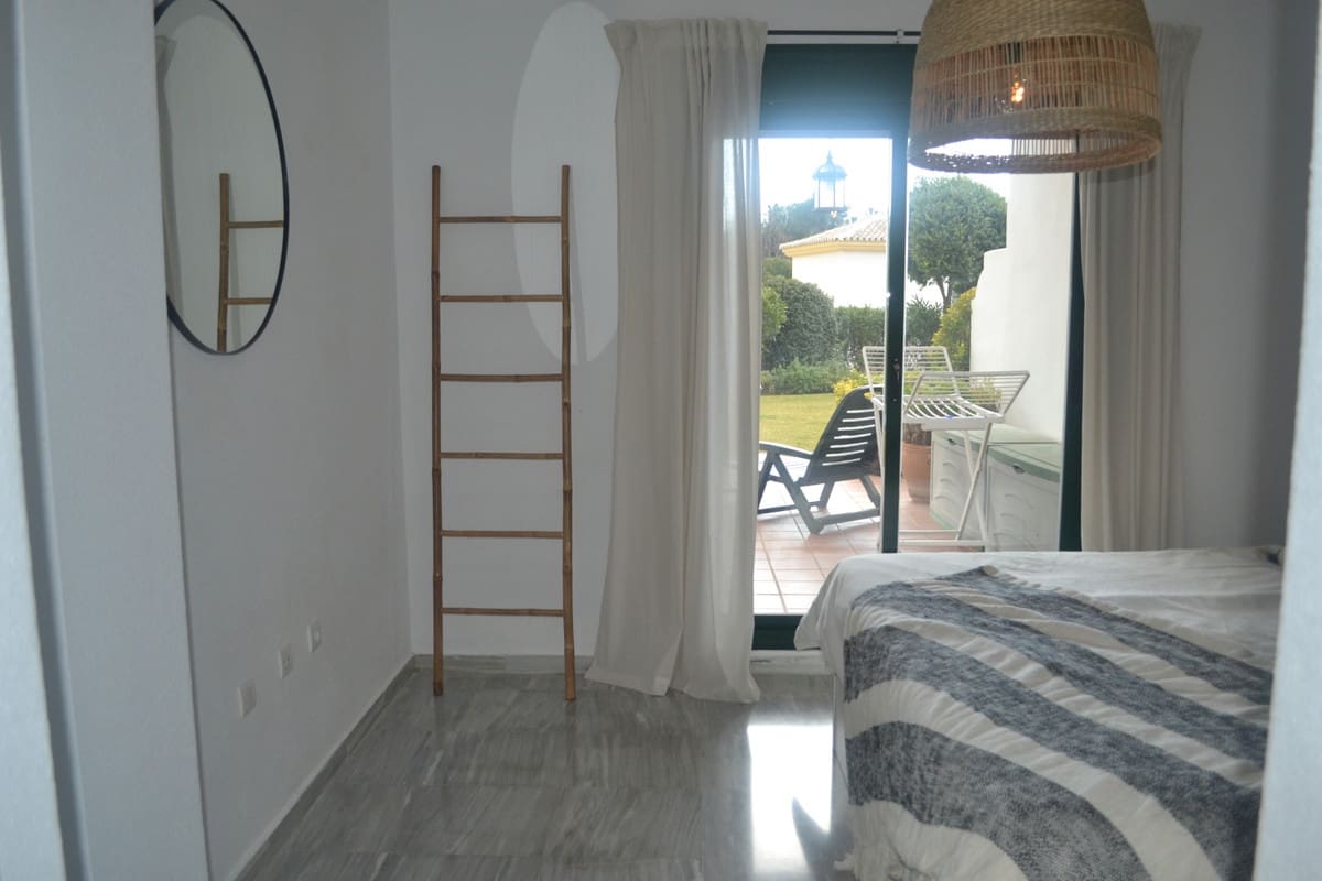 2 bedroom Apartment for holiday rental in Alhaurin Golf with pool garage - € 600 (Ref: 6721310)