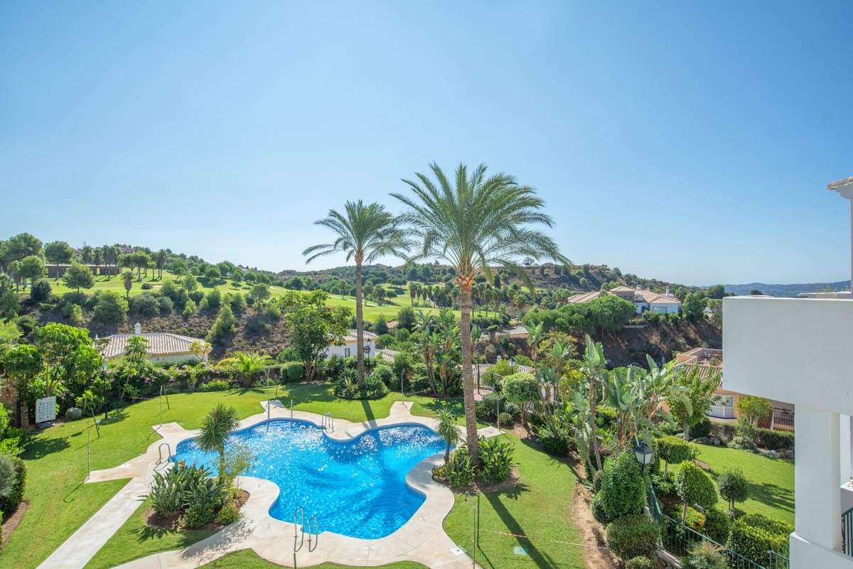 2 bedroom Apartment for holiday rental in Alhaurin Golf with pool garage - € 600 (Ref: 6721310)