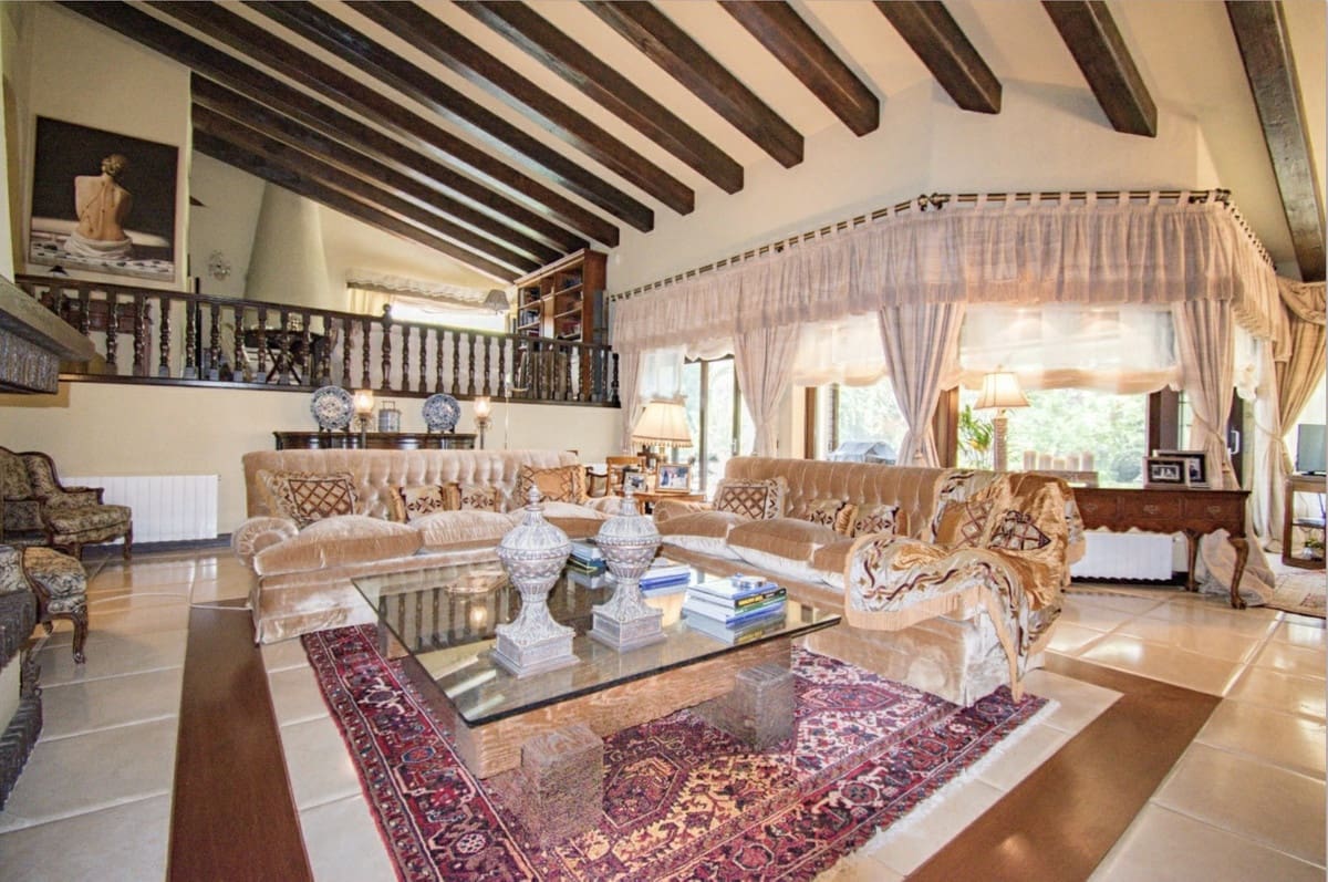 7 slaapkamer Villa te koop in Calahonda met zwembad - € 2.995.000 (Ref: 6754179)