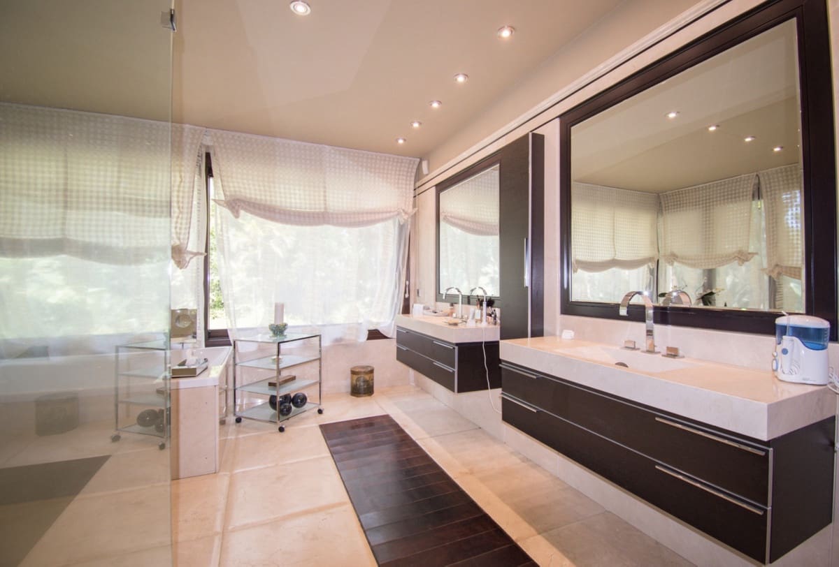 7 slaapkamer Villa te koop in Calahonda met zwembad - € 2.995.000 (Ref: 6754179)