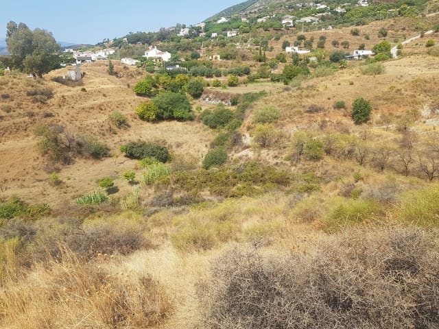 Grunde uden byggetilladelser til salg i Valtocado, Mijas - € 955.000 (Ref: 6754180)