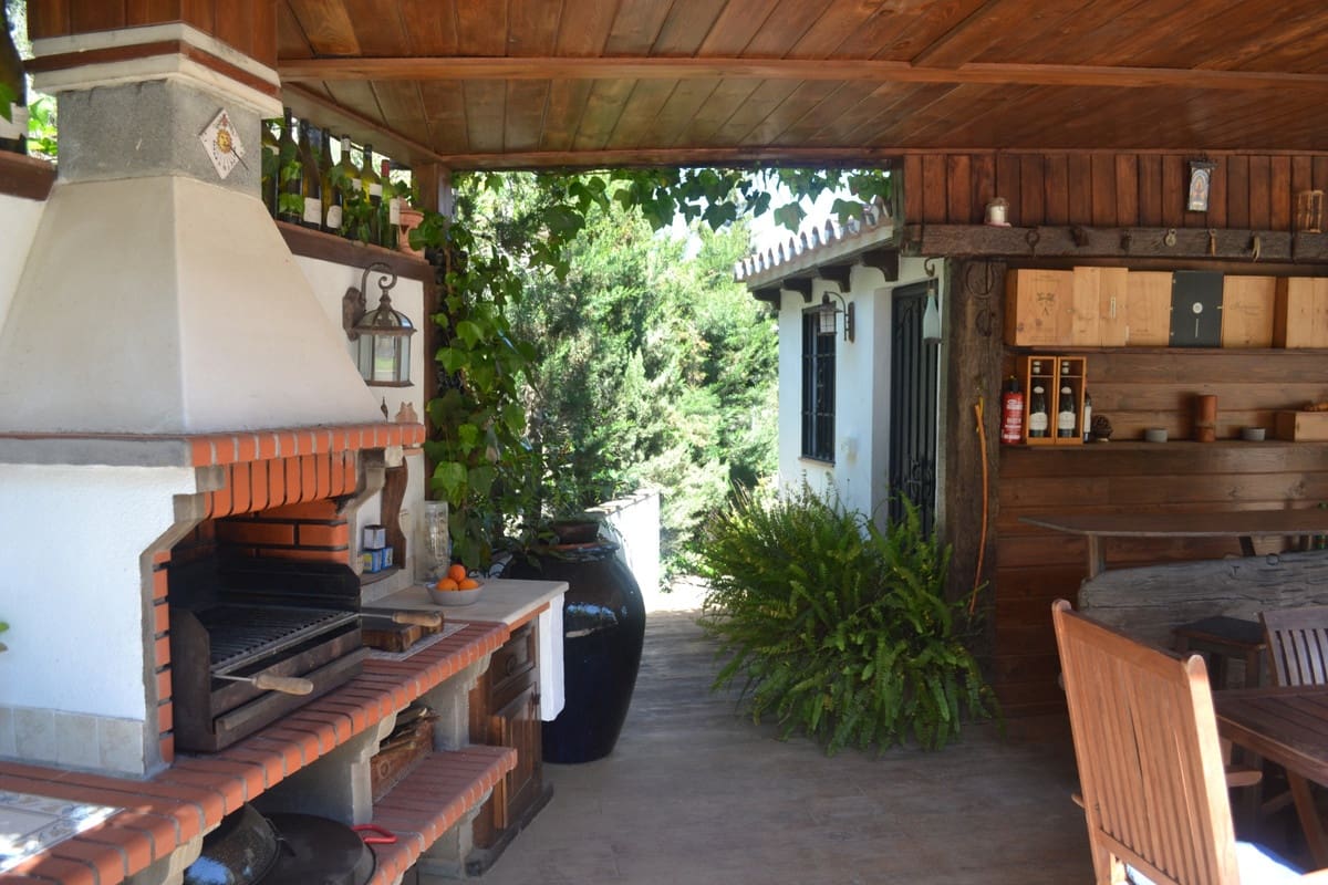 5 soveværelse Finca/Landehus til salg i Coin med swimmingpool garage - € 1.495.000 (Ref: 6808243)