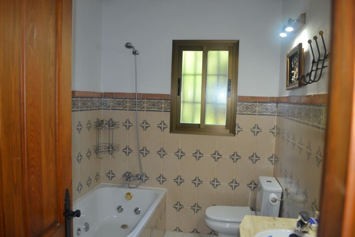 5 soveværelse Finca/Landehus til salg i Coin med swimmingpool garage - € 1.495.000 (Ref: 6808243)