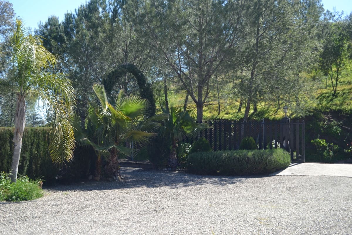 5 soveværelse Finca/Landehus til salg i Coin med swimmingpool garage - € 1.495.000 (Ref: 6808243)