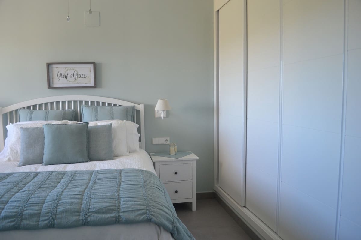 3 slaapkamer Penthouse voor vakantieverhuur in Alhaurin Golf met zwembad garage - € 700 (Ref: 6857702)