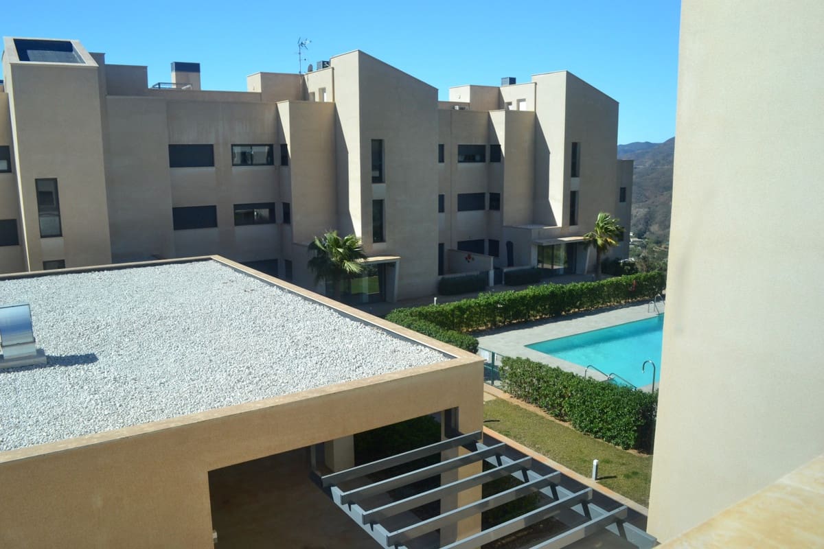 3 slaapkamer Penthouse voor vakantieverhuur in Alhaurin Golf met zwembad garage - € 700 (Ref: 6857702)