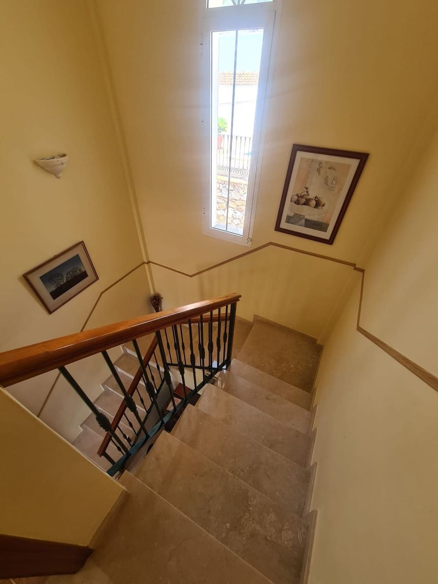 3 quarto Moradia Geminada para arrendamento para férias em Alhaurin Golf com piscina Garagem - 560 € (Ref: 6918284)