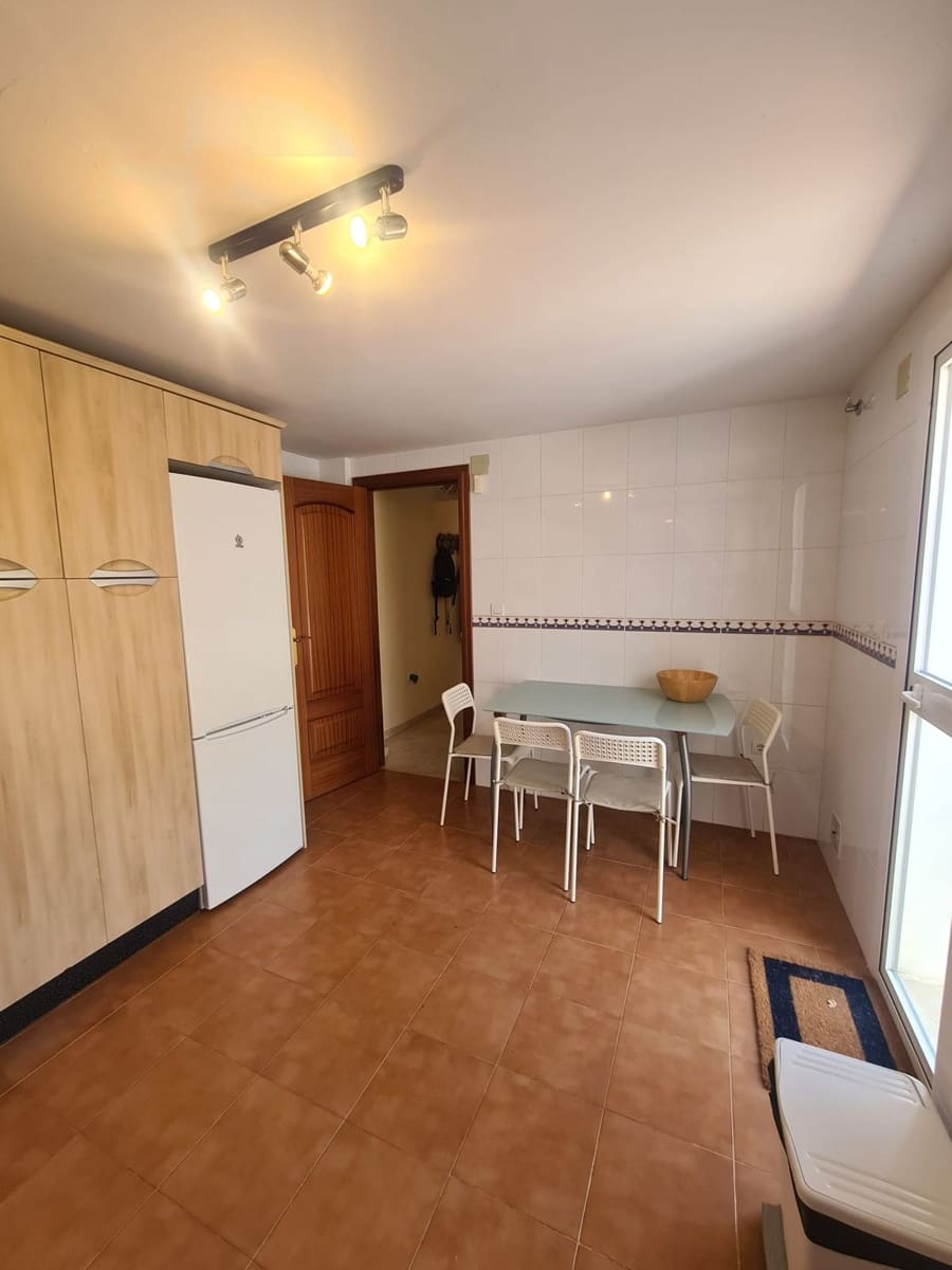 3 bedroom Semi-detached Villa for holiday rental in Alhaurin Golf with pool garage - € 560 (Ref: 6918284)