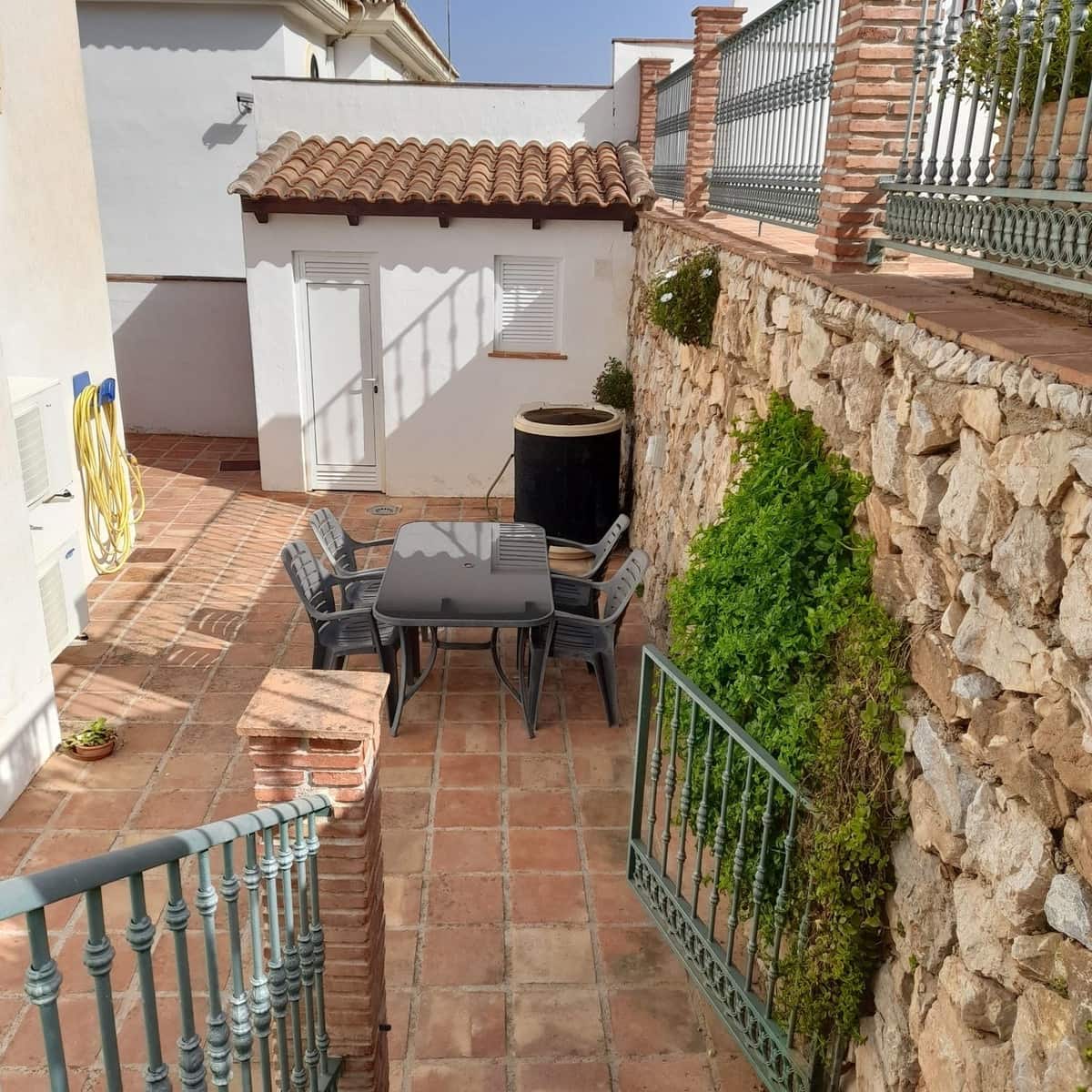 3 bedroom Semi-detached Villa for holiday rental in Alhaurin Golf with pool garage - € 560 (Ref: 6918284)