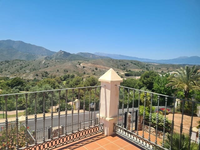 3 camera da letto Villetta Bifamiliare da affitare come casa vacanza in Alhaurín Golf, Alhaurín el Grande con piscina garage - 560 € (Rif: 6918284)