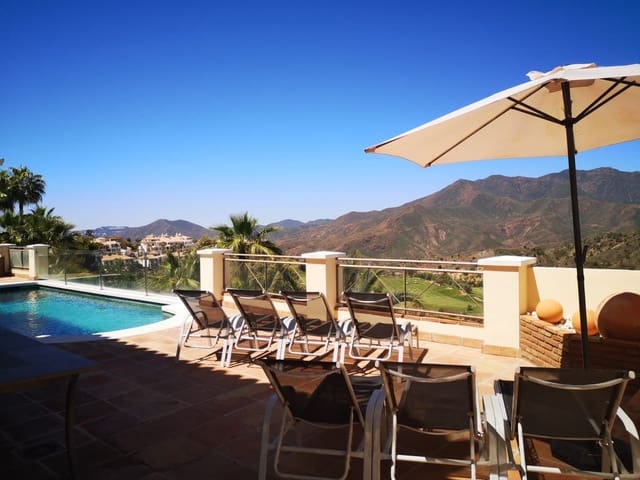 3 slaapkamer Villa voor vakantieverhuur in Alhaurín Golf, Alhaurín el Grande met zwembad - € 2.100 (Ref: 7015969)