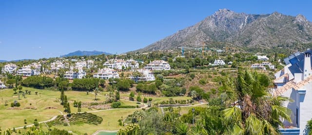 3 sovrum Villa till salu i Marbella med pool garage - 1 690 000 € (Ref: 7028214)