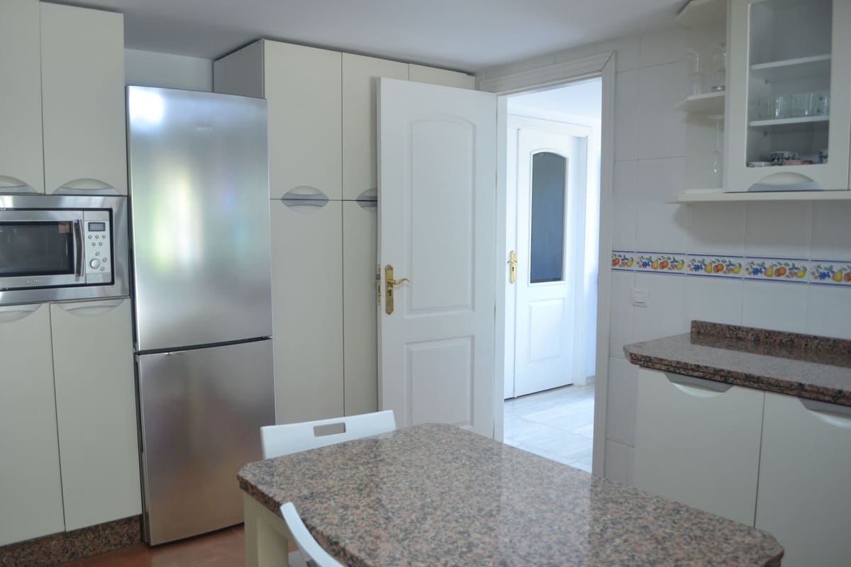 3 quarto Casa em Banda para venda em Alhaurin Golf com piscina garagem - 460 000 € (Ref: 7065601)