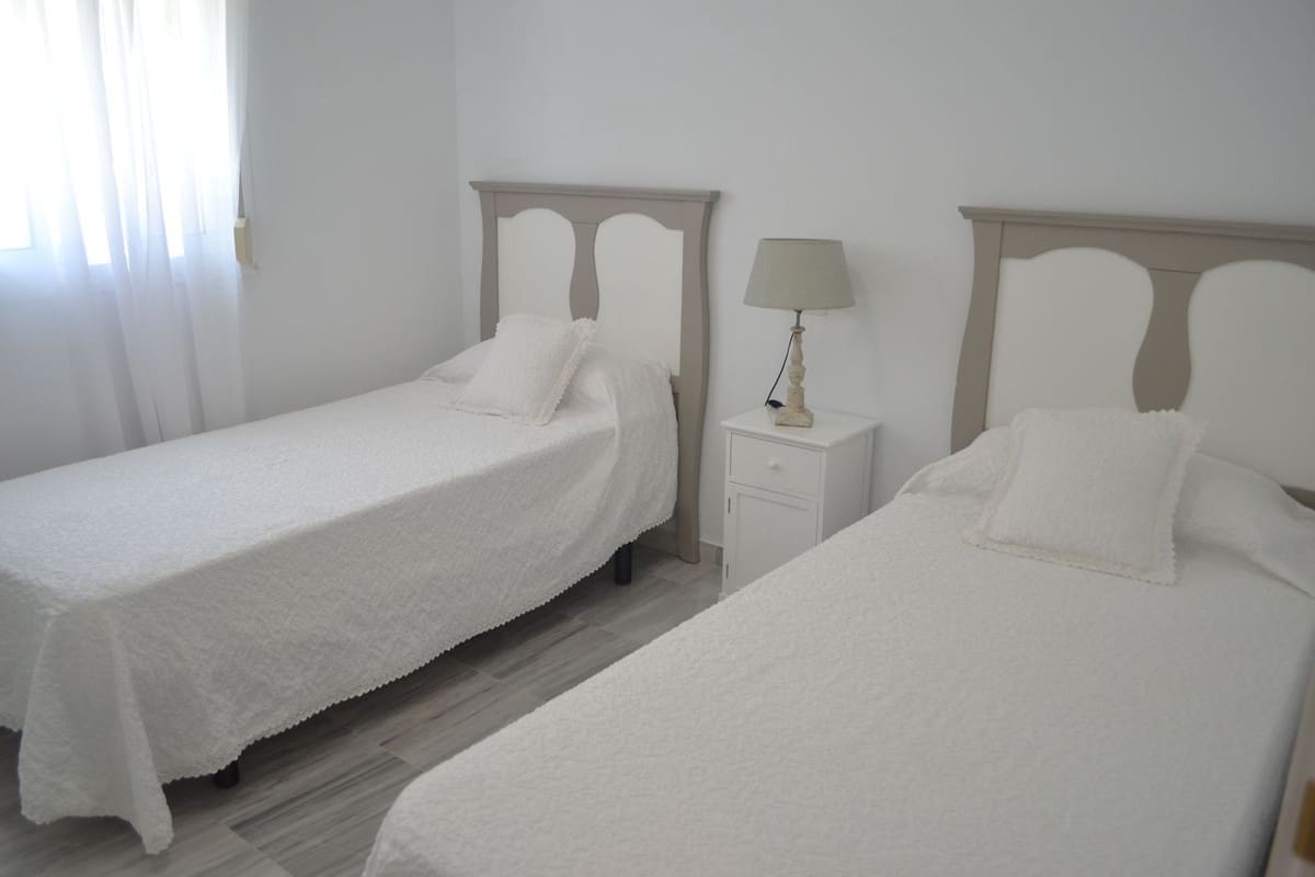 3 quarto Casa em Banda para venda em Alhaurin Golf com piscina garagem - 460 000 € (Ref: 7065601)