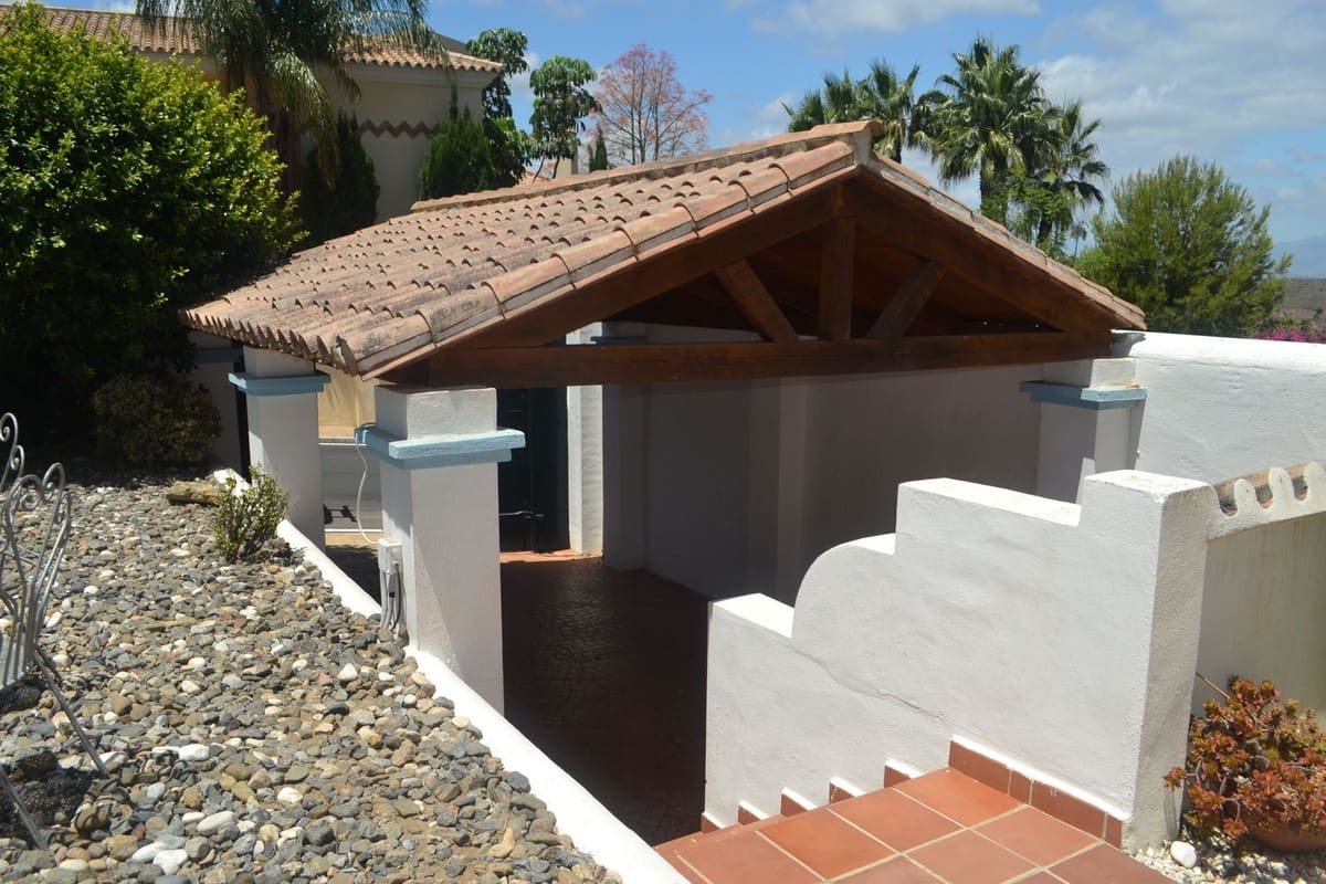 3 quarto Casa em Banda para venda em Alhaurin Golf com piscina garagem - 460 000 € (Ref: 7065601)