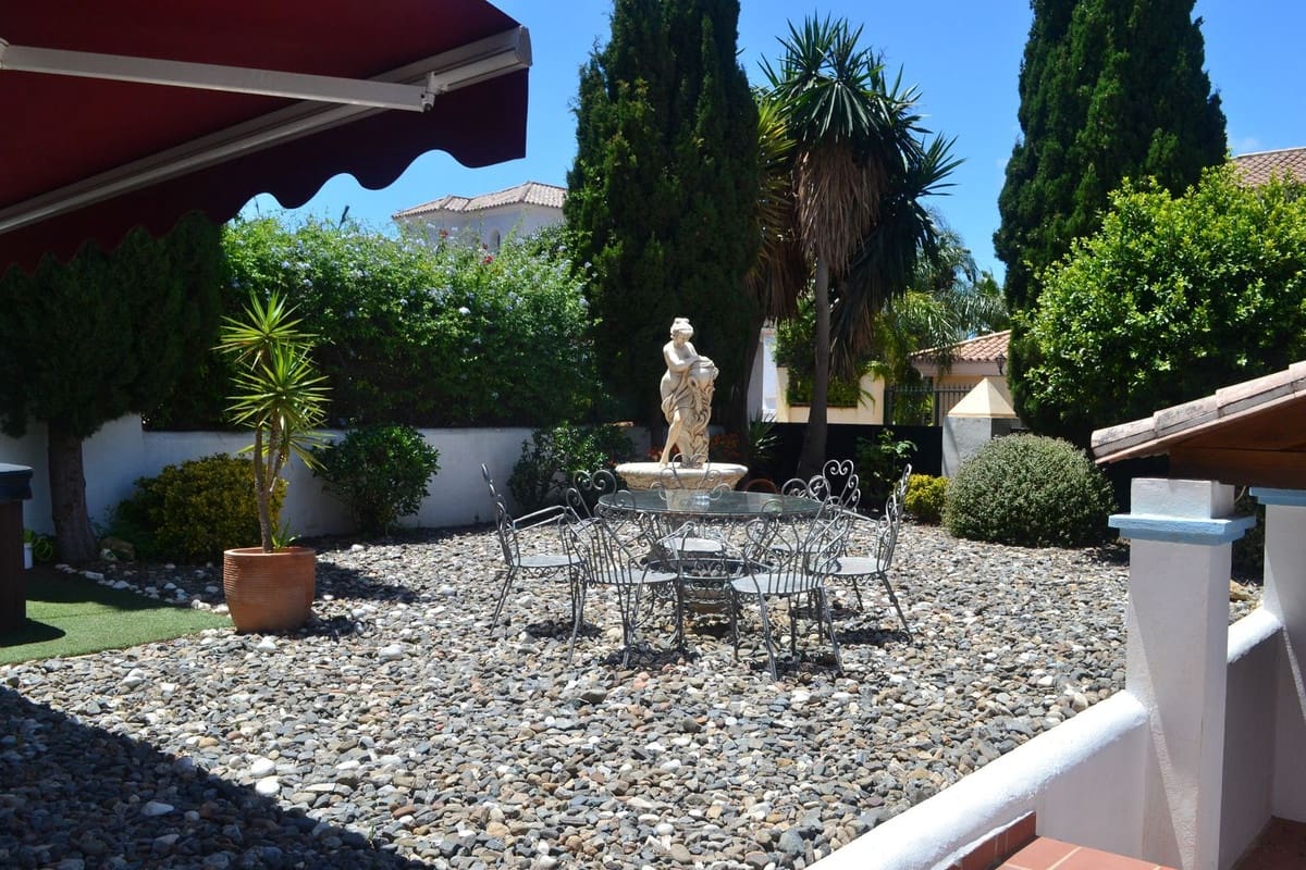 3 quarto Casa em Banda para venda em Alhaurin Golf com piscina garagem - 460 000 € (Ref: 7065601)