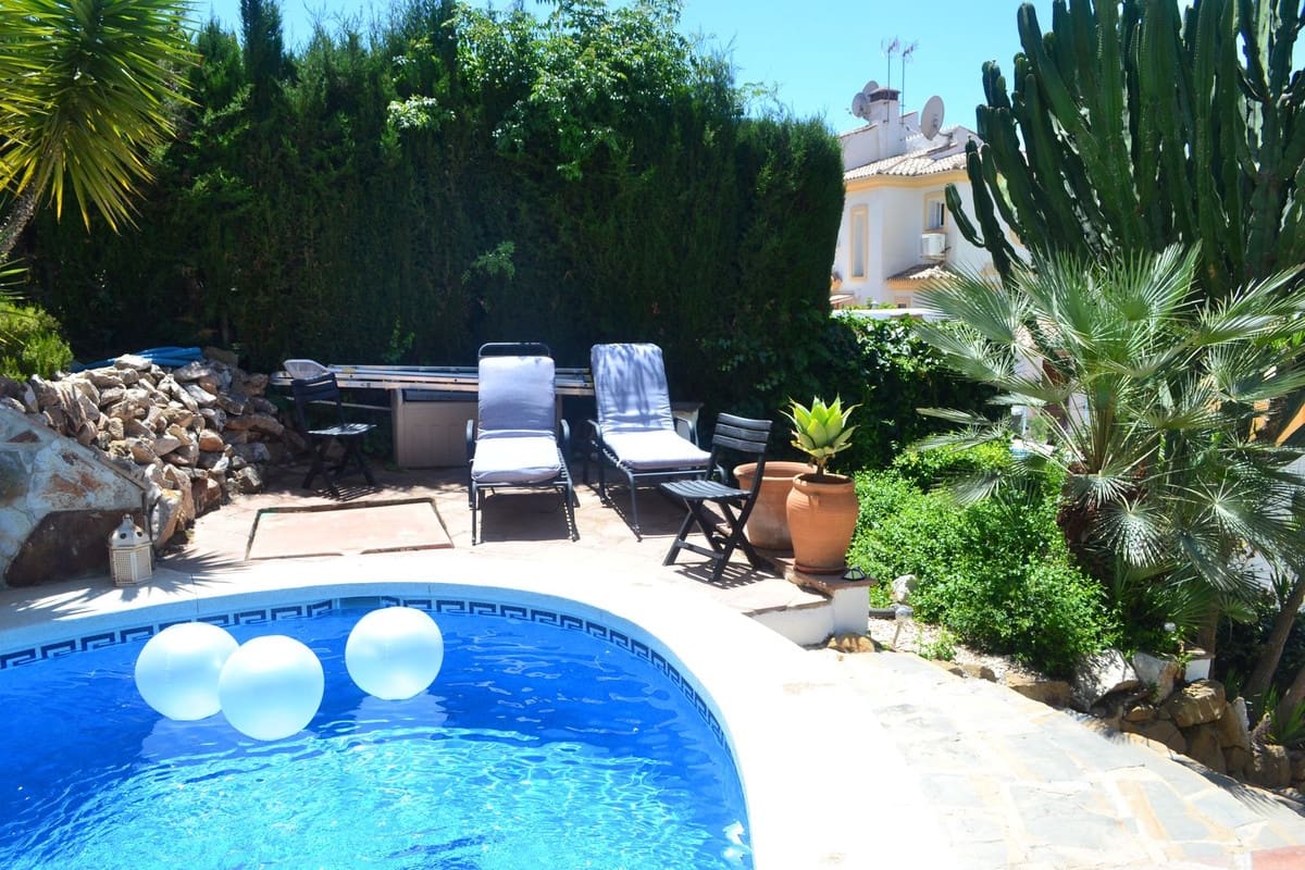 3 quarto Casa em Banda para venda em Alhaurin Golf com piscina garagem - 460 000 € (Ref: 7065601)