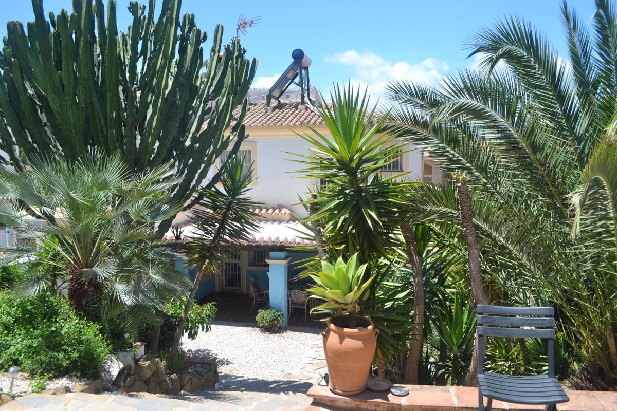 3 quarto Casa em Banda para venda em Alhaurin Golf com piscina garagem - 460 000 € (Ref: 7065601)