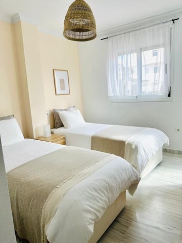 2 bedroom Apartment for holiday rental in Alhaurín Golf, Alhaurín el Grande with pool garage - € 595 (Ref: 7405509)