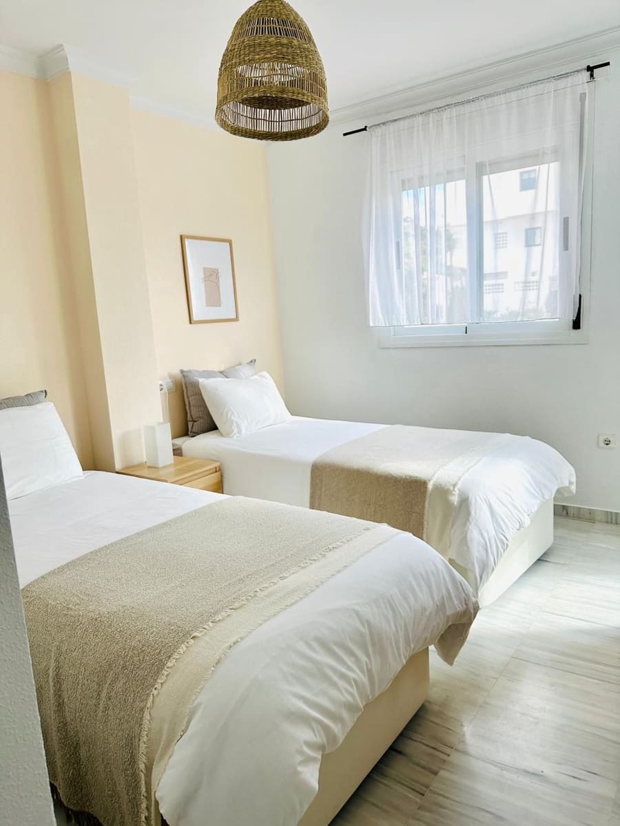 2 Zimmer Ferienapartment in Alhaurin Golf mit Pool Garage - 595 € (Ref: 7405509)