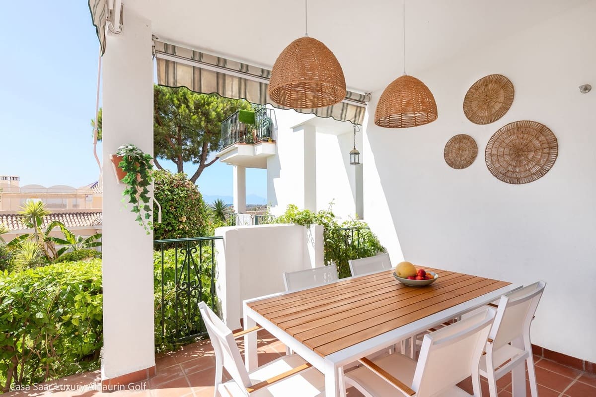 2 slaapkamer Appartement voor vakantieverhuur in Alhaurin Golf met zwembad garage - € 640 (Ref: 7749251)