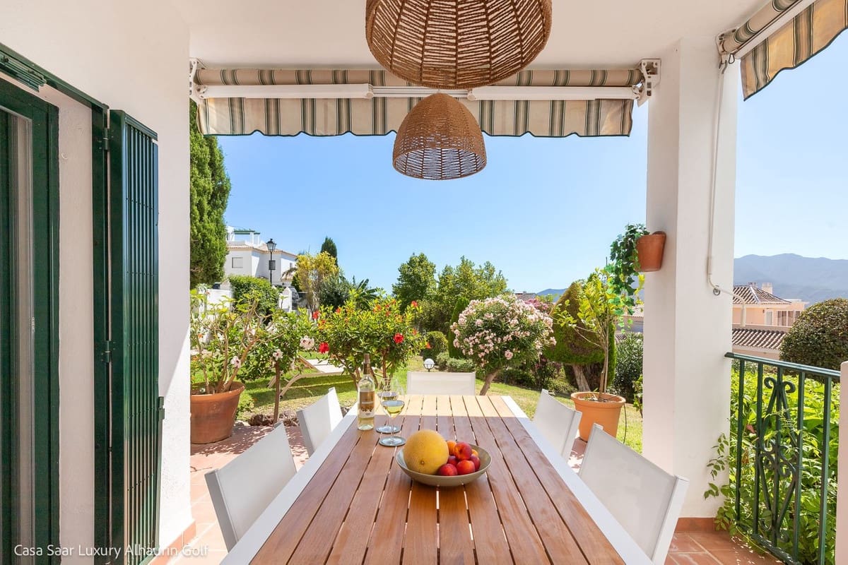 2 slaapkamer Appartement voor vakantieverhuur in Alhaurin Golf met zwembad garage - € 640 (Ref: 7749251)