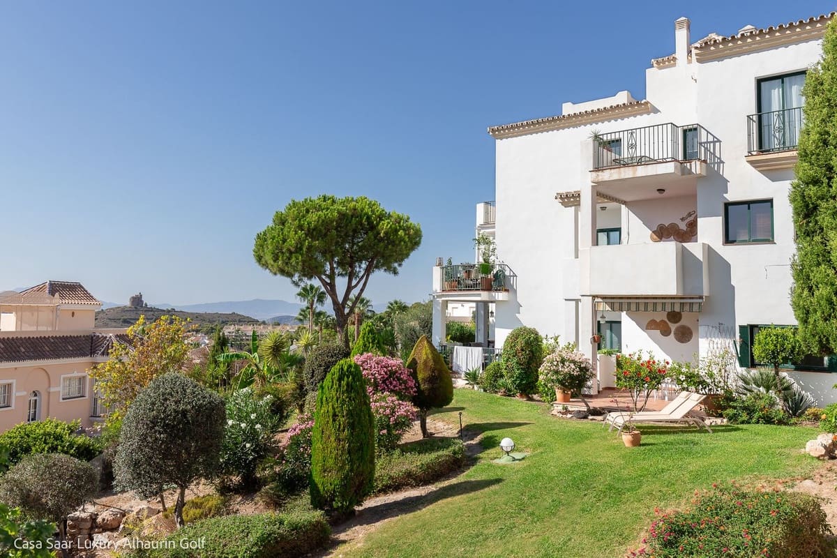 2 slaapkamer Appartement voor vakantieverhuur in Alhaurin Golf met zwembad garage - € 640 (Ref: 7749251)