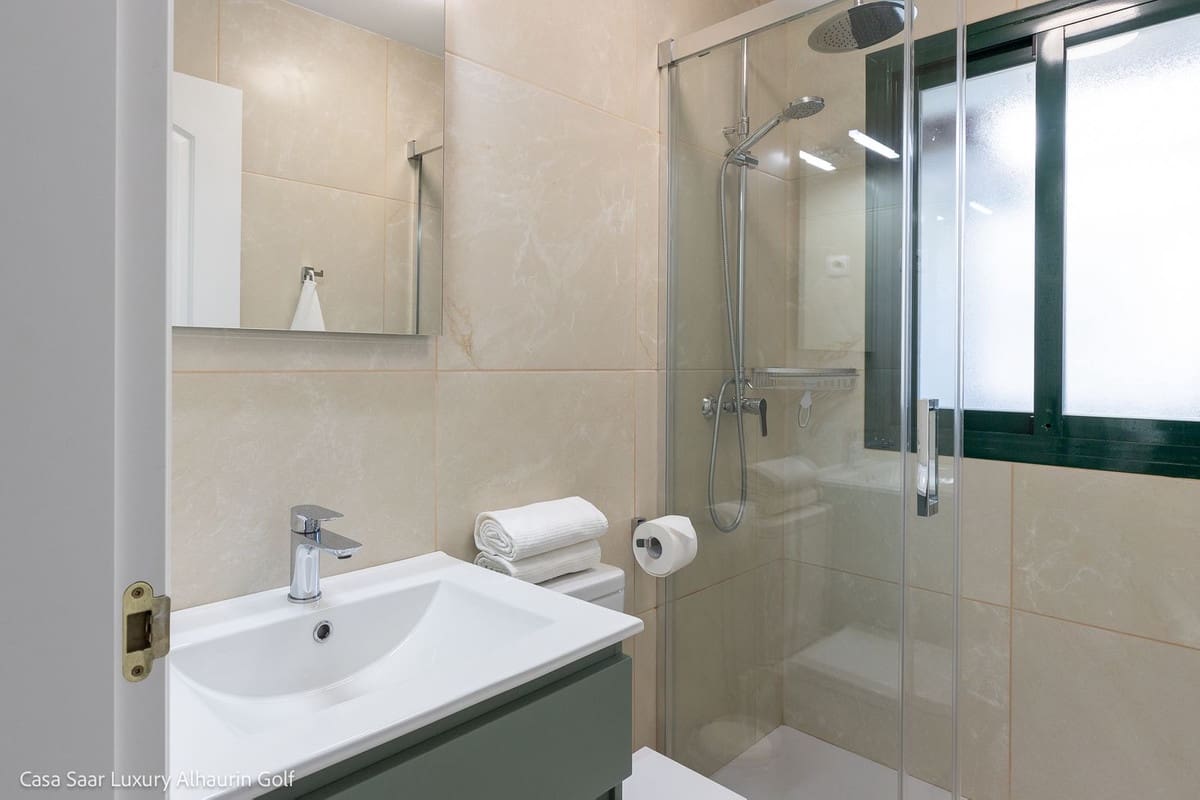 2 Zimmer Ferienapartment in Alhaurin Golf mit Pool Garage - 640 € (Ref: 7749251)