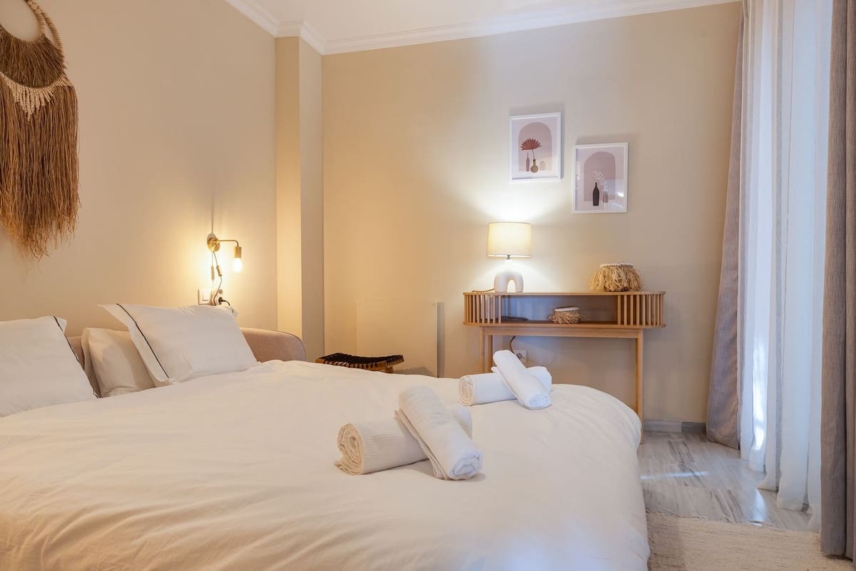 2 bedroom Apartment for holiday rental in Alhaurin Golf with pool garage - € 600 (Ref: 7829602)