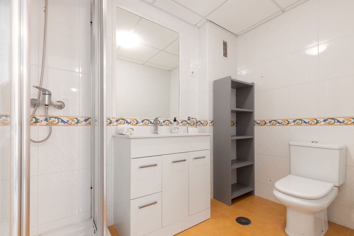 2 bedroom Apartment for holiday rental in Alhaurin Golf with pool garage - € 600 (Ref: 7829602)