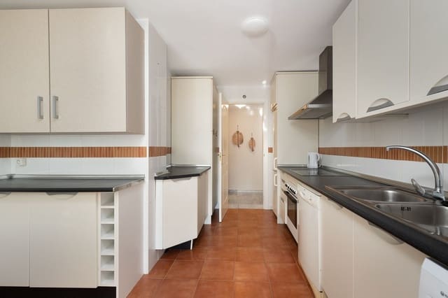 2 soverom Leilighet til salgs i Alhaurín Golf, Alhaurín el Grande med svømmebasseng garasje - € 600 (Ref: 7829602)