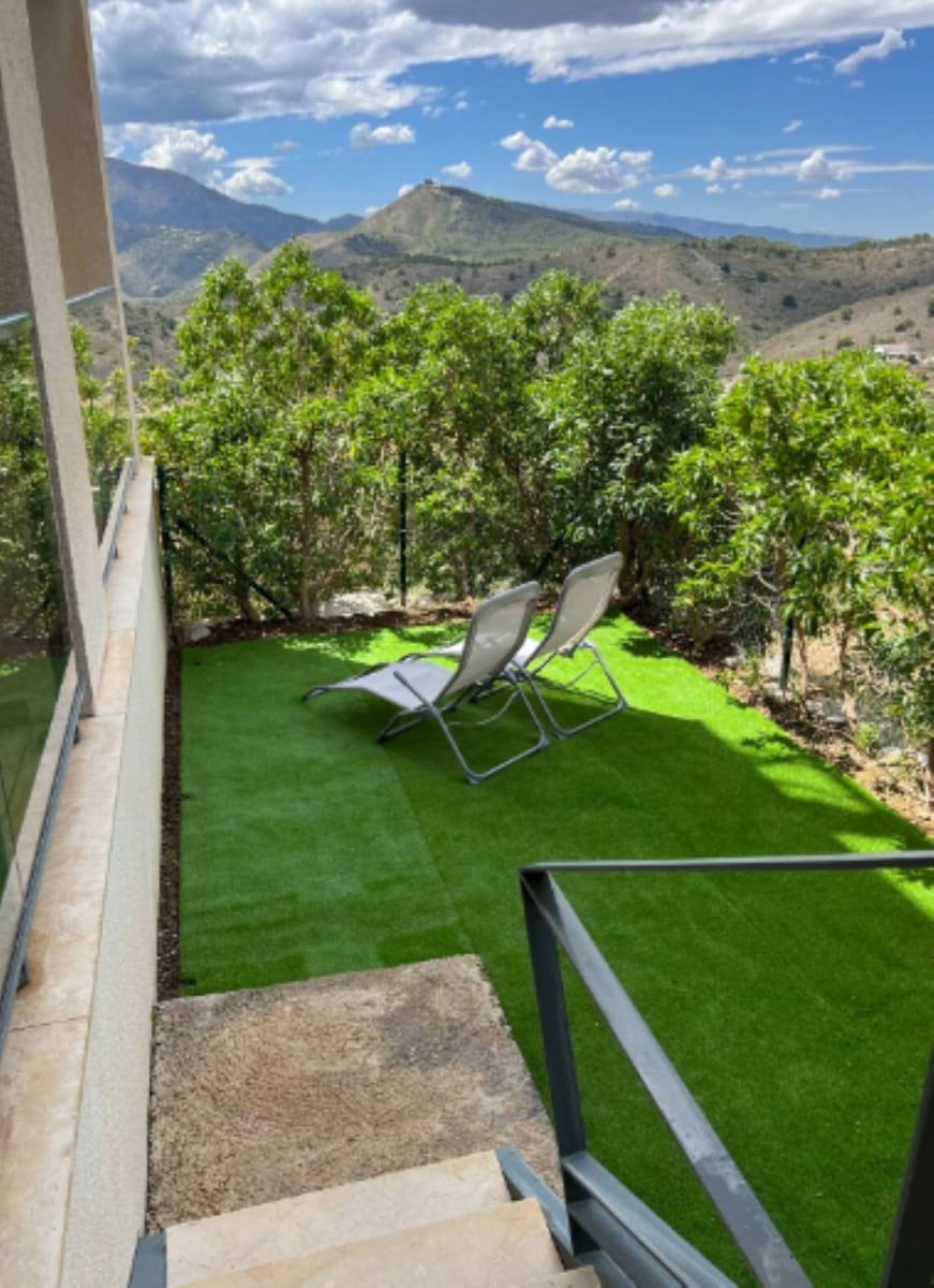   2 soveværelse   ferieLejlighed i Alhaurin Golf   med   swimmingpool  garage  - € 700 (Ref: 7836125)