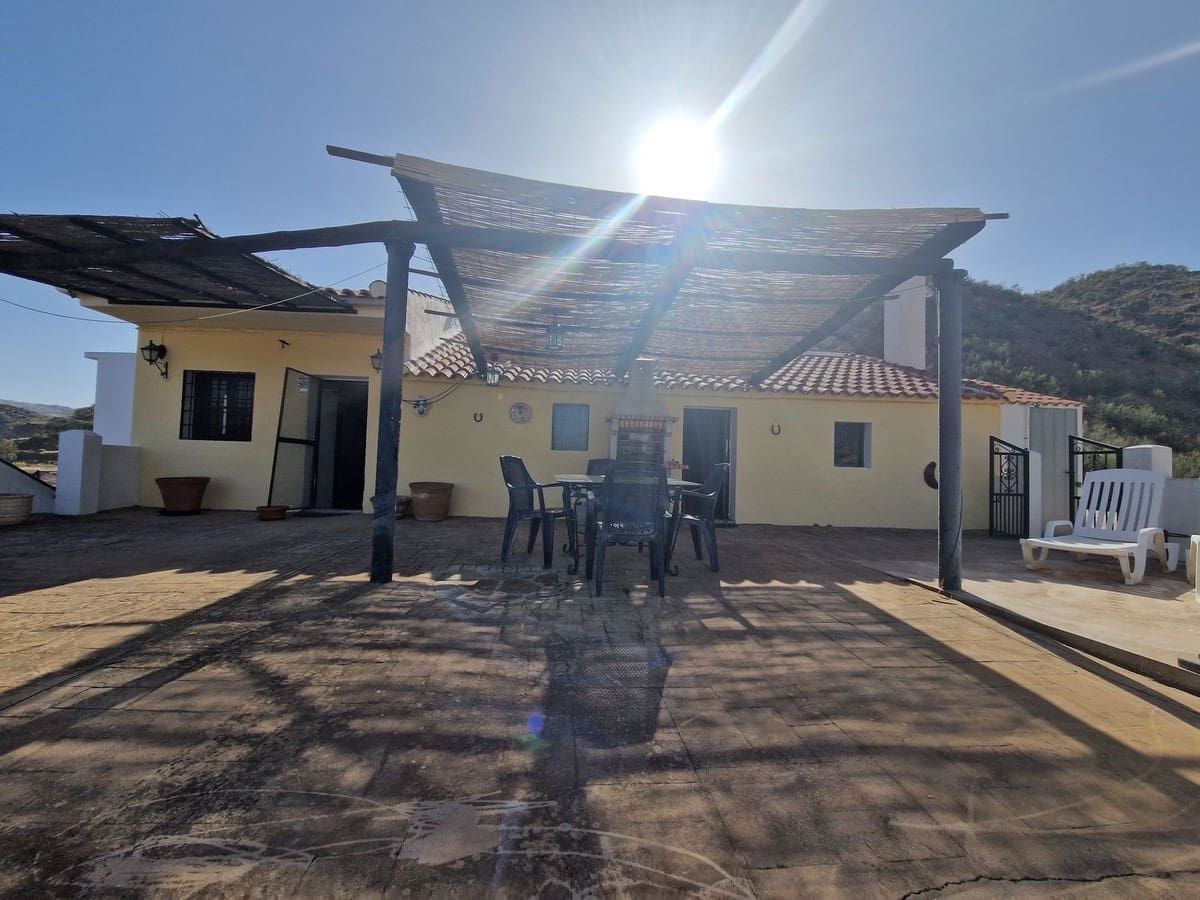 3 slaapkamer Finca/Landhuis te koop in Pizarra met garage - € 299.500 (Ref: 8349487)