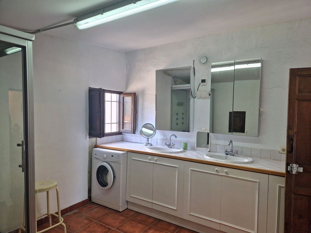 3 slaapkamer Finca/Landhuis te koop in Pizarra met garage - € 299.500 (Ref: 8349487)