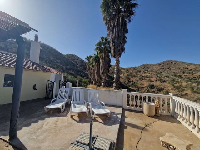 3 bedroom Finca/Country House for sale in Pizarra with garage - € 249,500 (Ref: 8349487)