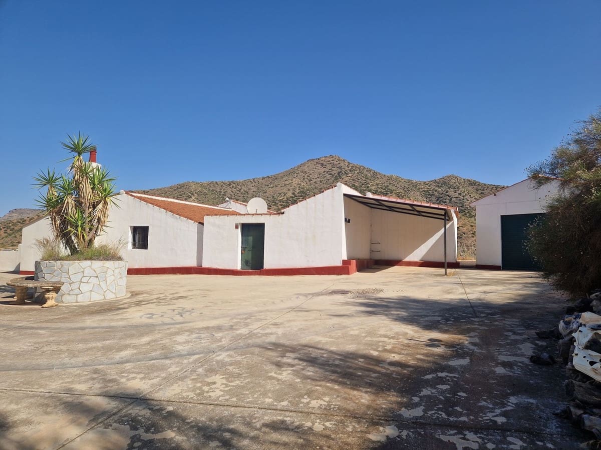 3 soveværelse Finca/Landehus til salg i Pizarra med garage - € 229.000 (Ref: 8349487)