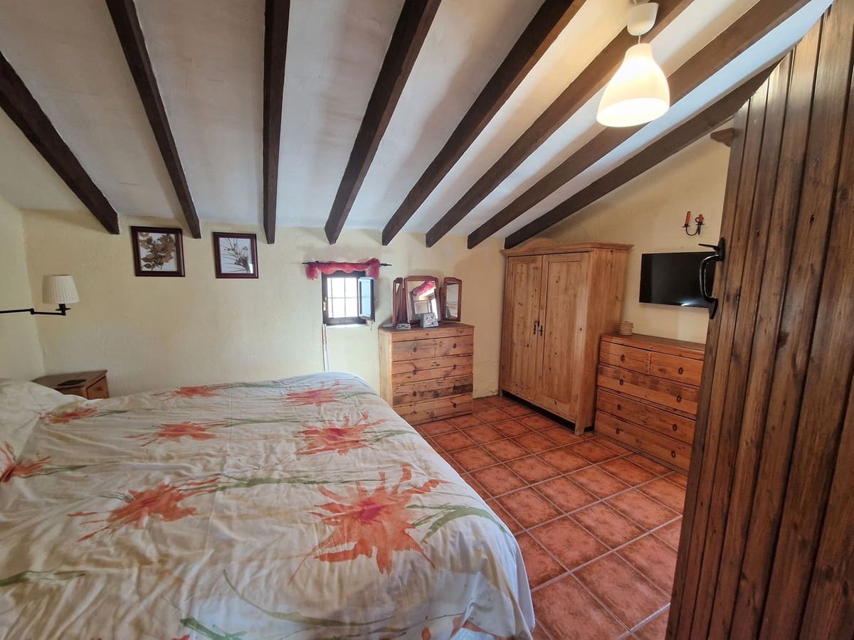 3 soveværelse Finca/Landehus til salg i Pizarra med garage - € 229.000 (Ref: 8349487)
