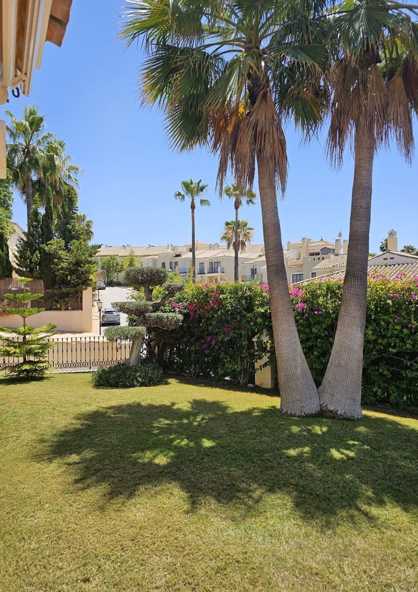 3 camera da letto Villa da affitare come casa vacanza in Alhaurin Golf con piscina garage - 2.275 € (Rif: 8570818)