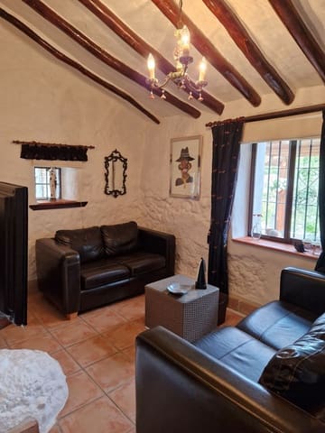 2 bedroom Villa for holiday rental in Alhaurín el Grande with pool garage - € 775 (Ref: 8585452)