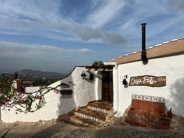 2 soverom Villa til salgs i Alhaurín el Grande med svømmebasseng garasje - € 775 (Ref: 8585452)