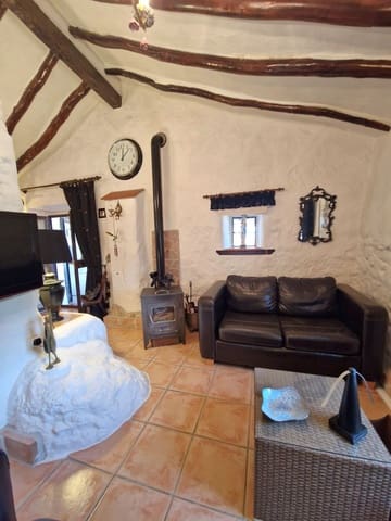 2 soverom Villa til salgs i Alhaurín el Grande med svømmebasseng garasje - € 775 (Ref: 8585452)