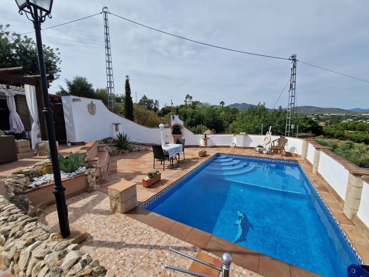 2 bedroom Villa for holiday rental in Alhaurin el Grande with pool garage - € 775 (Ref: 8585452)