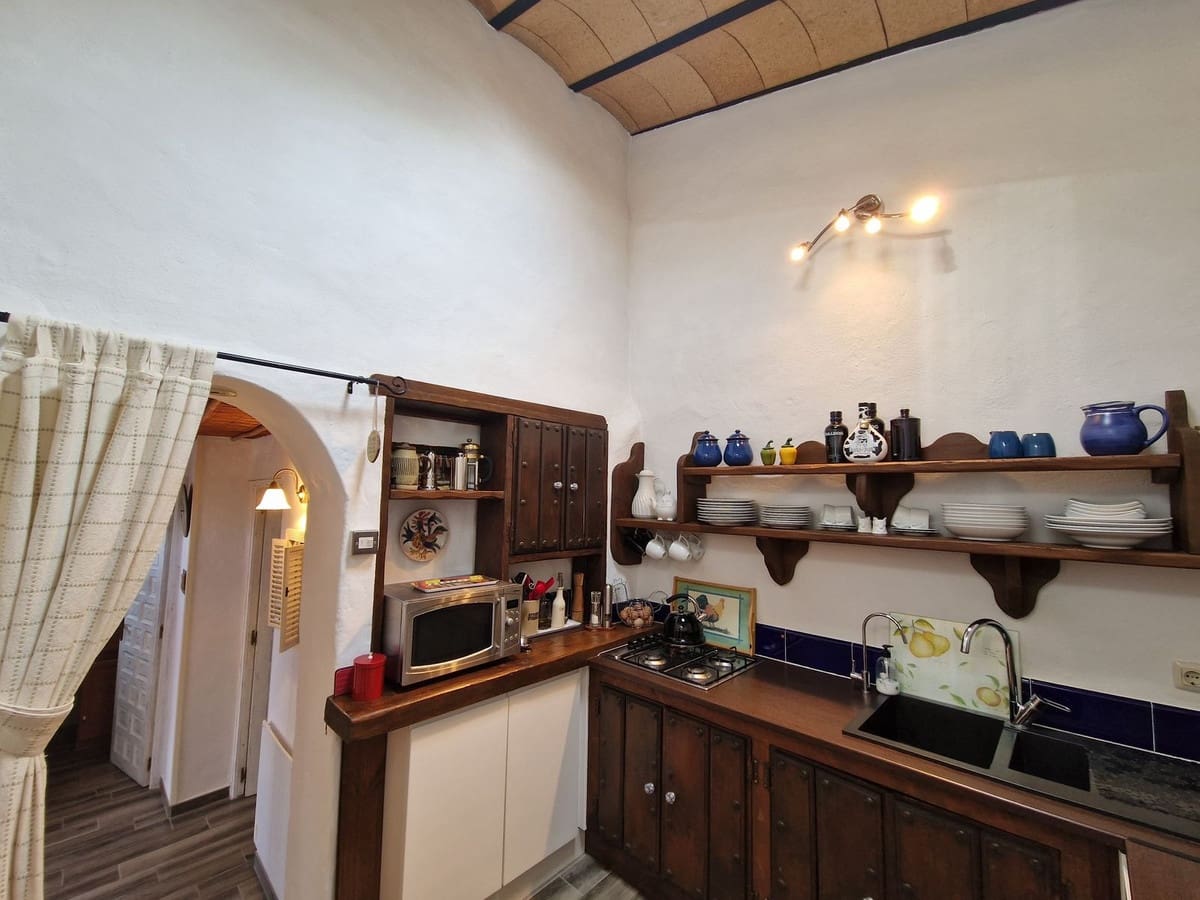 2 bedroom Villa for holiday rental in Alhaurin el Grande with pool garage - € 775 (Ref: 8585452)