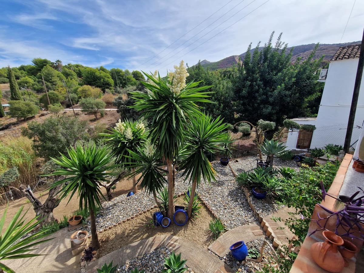 2 bedroom Villa for holiday rental in Alhaurin el Grande with pool garage - € 775 (Ref: 8585452)