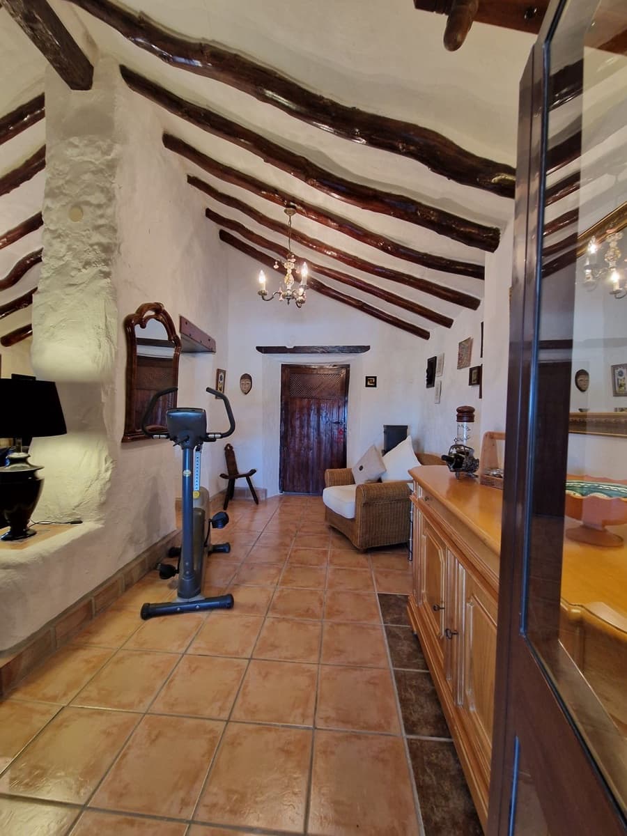 2 soverom Villa til salgs i Alhaurin el Grande med svømmebasseng garasje - € 775 (Ref: 8585452)