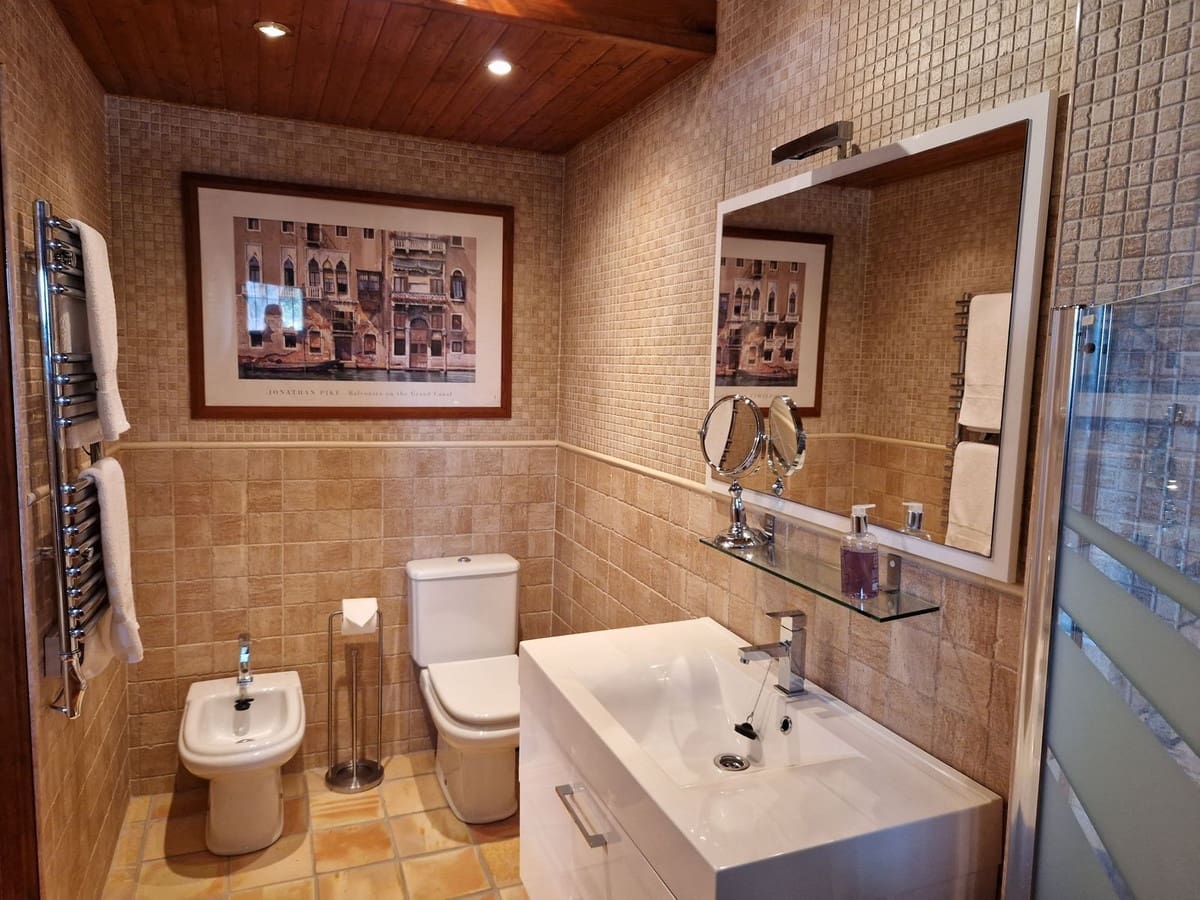 2 soverom Villa til salgs i Alhaurin el Grande med svømmebasseng garasje - € 775 (Ref: 8585452)