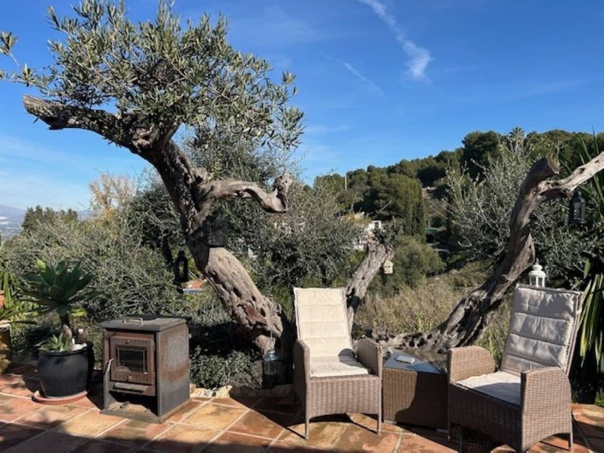 2 soverom Villa til salgs i Alhaurin el Grande med svømmebasseng garasje - € 775 (Ref: 8585452)