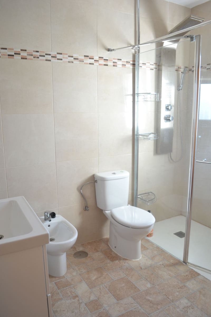 6 quarto Moradia para venda em Alhaurin de la Torre com piscina garagem - 895 000 € (Ref: 8741953)