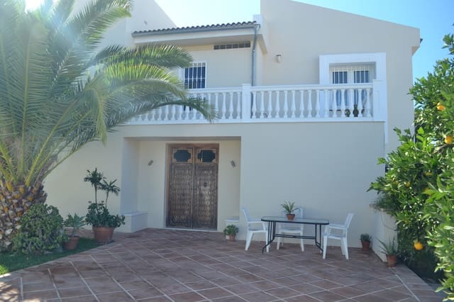 6 bedroom Villa for sale in Alhaurín de la Torre with pool garage - € 895,000 (Ref: 8741953)