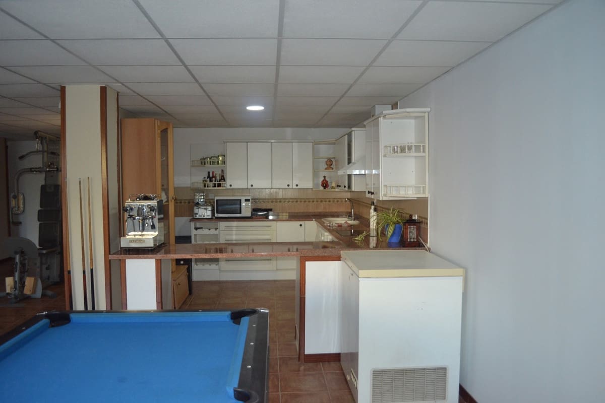 6 quarto Moradia para venda em Alhaurin de la Torre com piscina garagem - 895 000 € (Ref: 8741953)